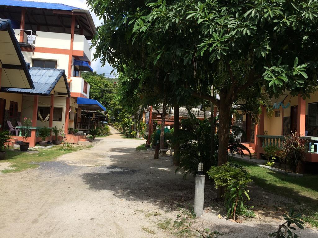 Suksabai Resort Хаад Рин Экстерьер фото