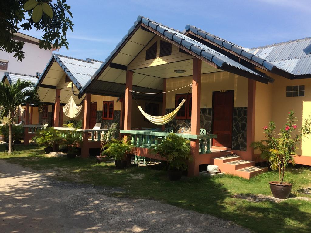 Suksabai Resort Хаад Рин Экстерьер фото