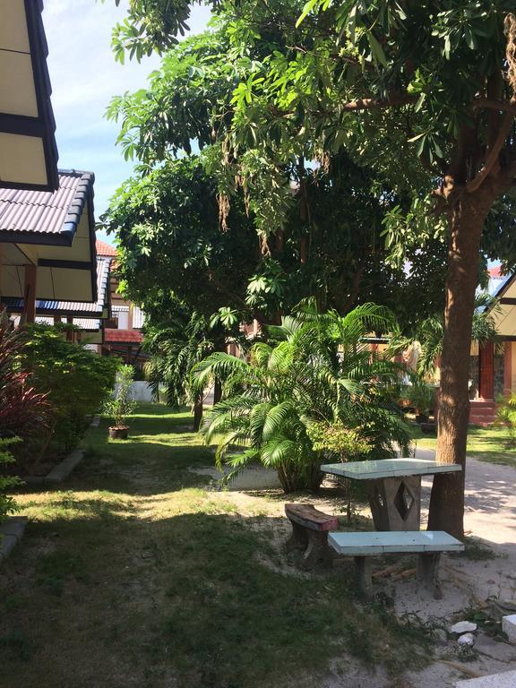 Suksabai Resort Хаад Рин Экстерьер фото